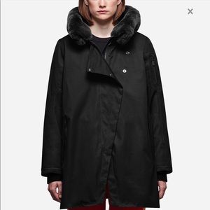 G Lab Infinity II Women’s Black Winter Parka